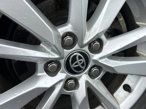 Used 2025 Toyota Camry LE AWD/4WD image 47
