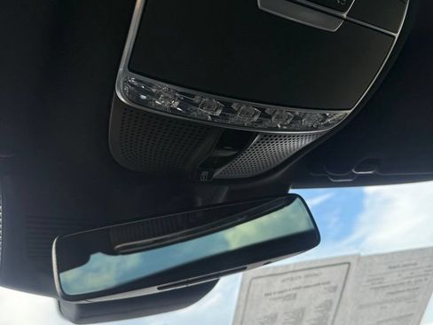 Used 2019 Mercedes-Benz S 560 Sedan image 25