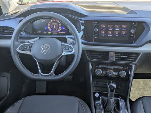 Used 2024 Volkswagen Taos SE FWD image 30