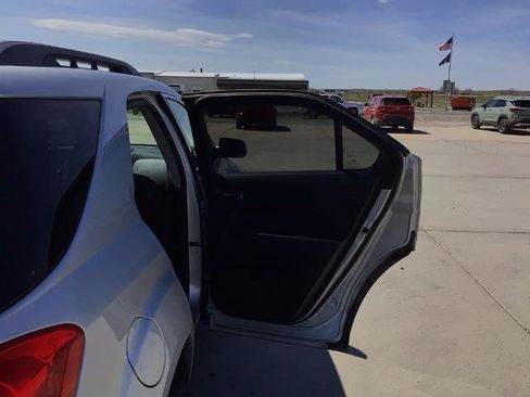 Used 2012 Chevrolet Equinox LT w/ Driver Convenience Package FWD image 16