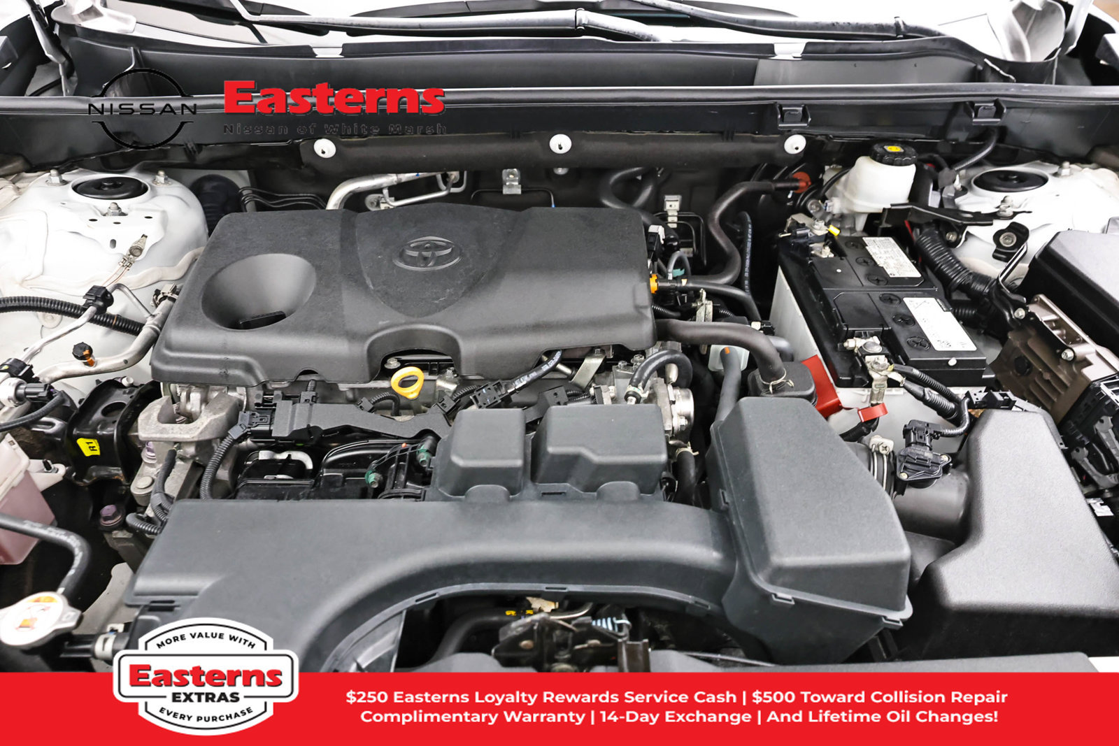 Used 2023 Toyota RAV4 LE AWD/4WD image 7