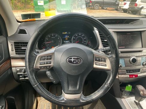Used 2014 Subaru Outback 2.5i Limited AWD/4WD image 21