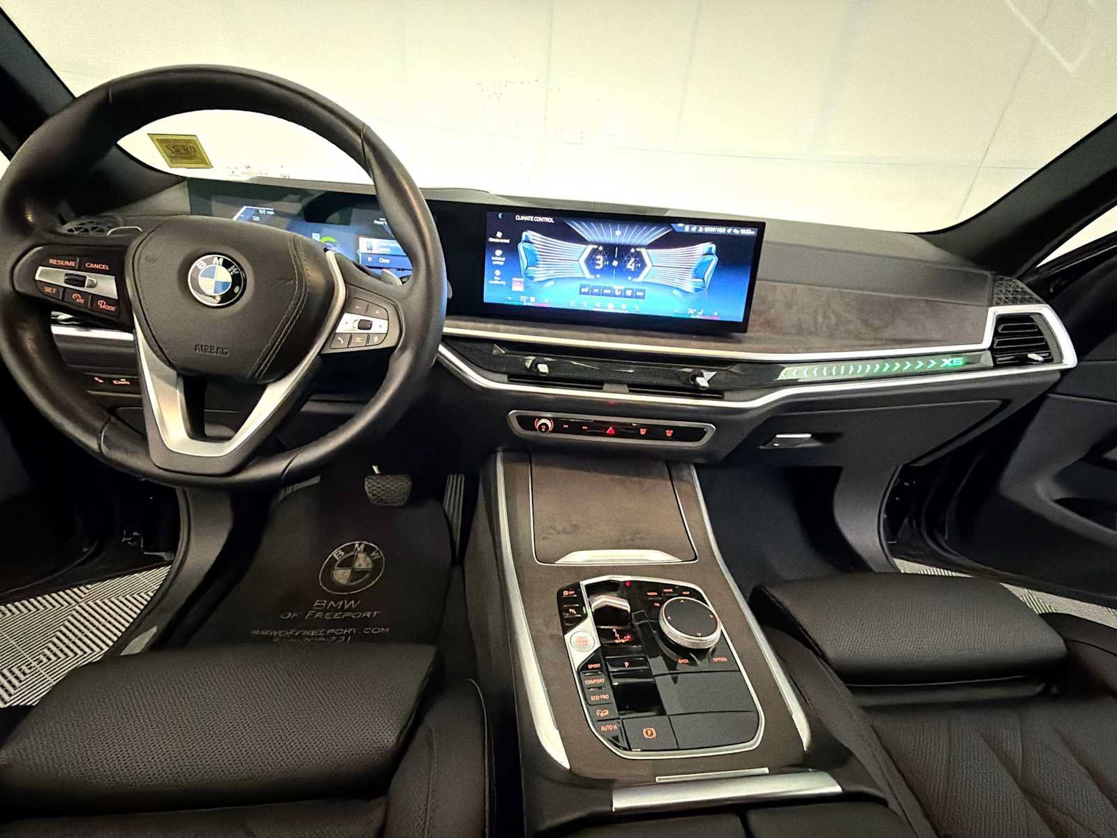 Used 2024 BMW X5 xDrive40i w/ Premium Package AWD/4WD image 17