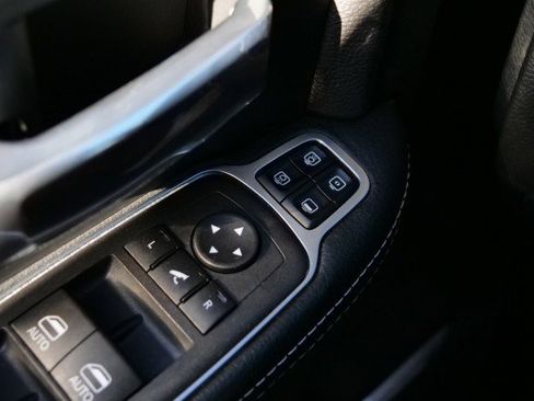 Used 2024 RAM 3500 Laramie w/ Night Edition image 28