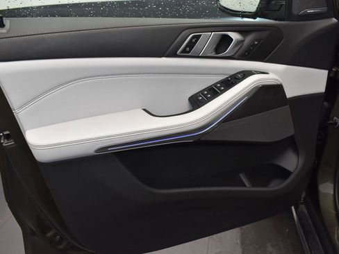 Certified 2025 BMW X5 xDrive40i w/ Premium Package image 11