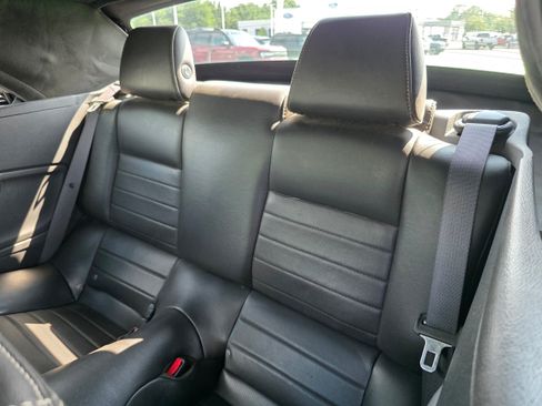 Used 2014 Ford Mustang Premium RWD image 10