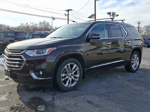 Used 2019 Chevrolet Traverse High Country image 3