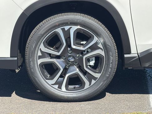 New 2026 Subaru Ascent Limited AWD/4WD image 26