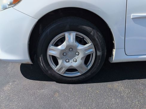 Used 2010 Toyota Corolla LE FWD image 27