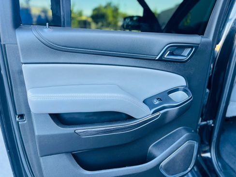 Used 2019 Chevrolet Suburban LT AWD/4WD image 23