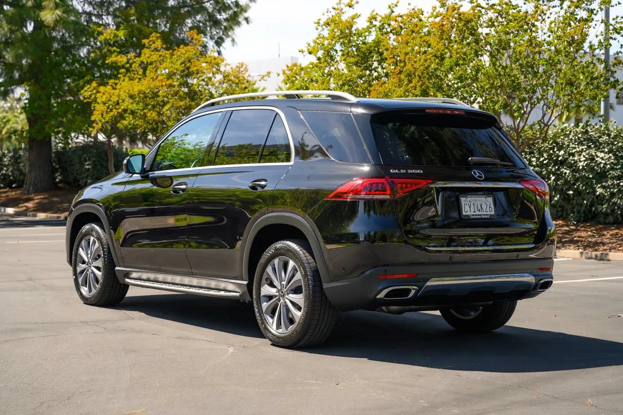 Used 2021 Mercedes-Benz GLE 350 w/ Premium Package image 11