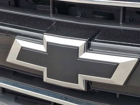 Used 2018 Chevrolet Silverado 1500 LT w/ Redline Edition image 29