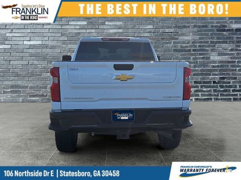 Used 2025 Chevrolet Silverado 2500 Custom w/ Custom Value Package image 4