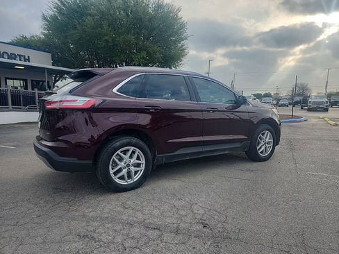 Certified 2023 Ford Edge SEL w/ Convenience Package AWD/4WD image 3
