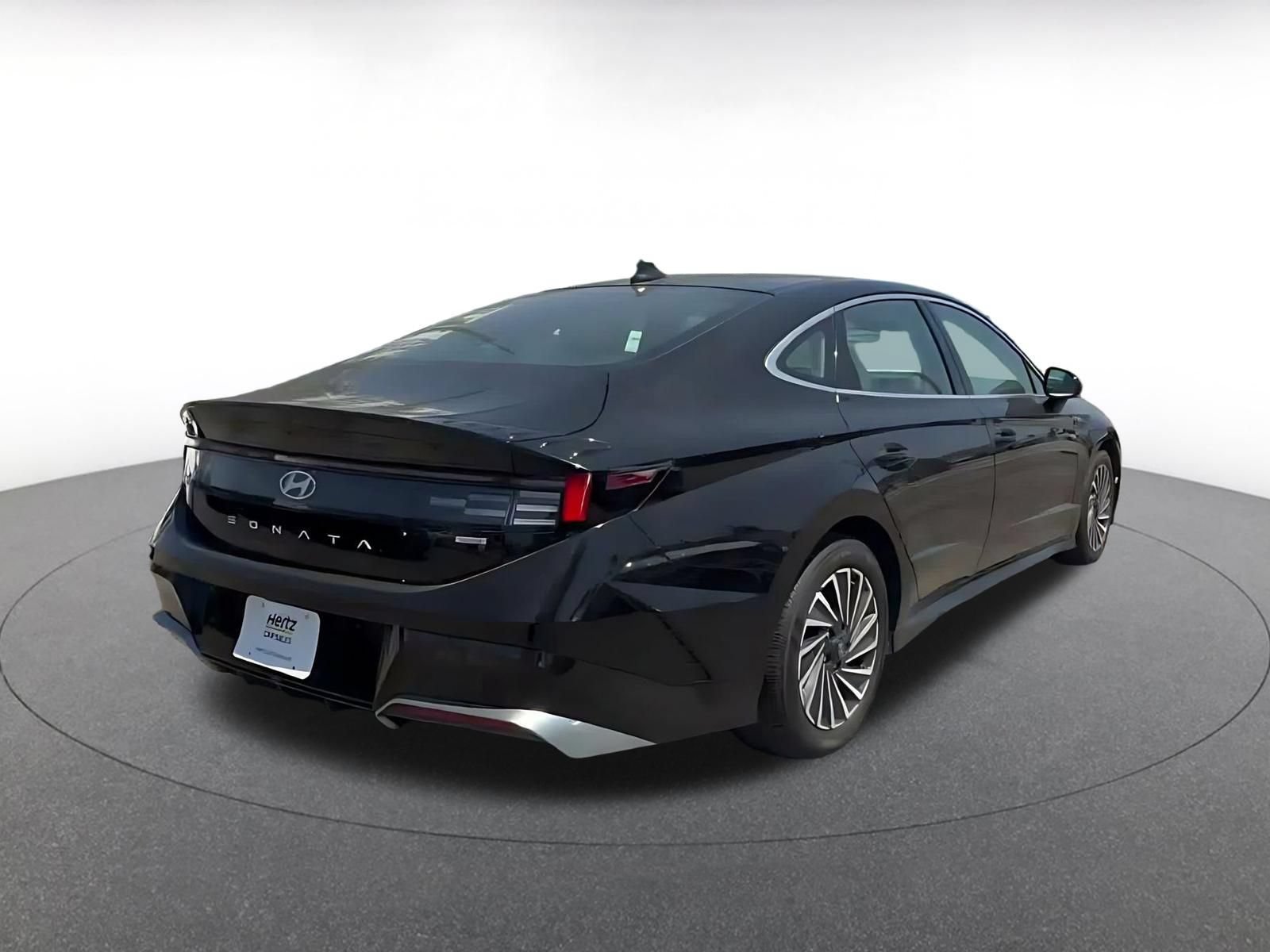 Used 2025 Hyundai Sonata SEL FWD image 14