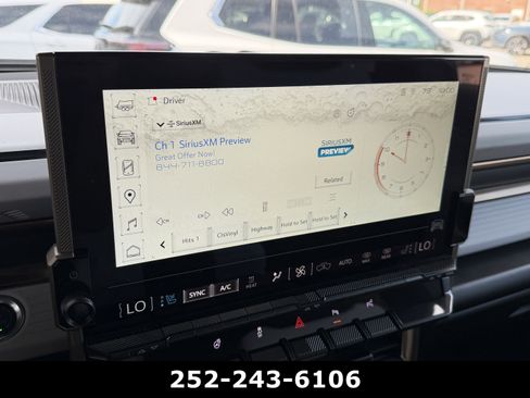 Used 2025 GMC Hummer EV 3X AWD/4WD image 19