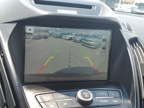 Used 2017 Ford Escape SE w/ SE Leather Comfort Package AWD/4WD image 27