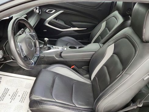 Used 2021 Chevrolet Camaro LT w/ RS Package image 18