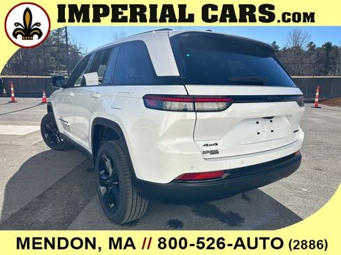 New 2025 Jeep Grand Cherokee Limited w/ Black Appearance Package AWD/4WD image 9