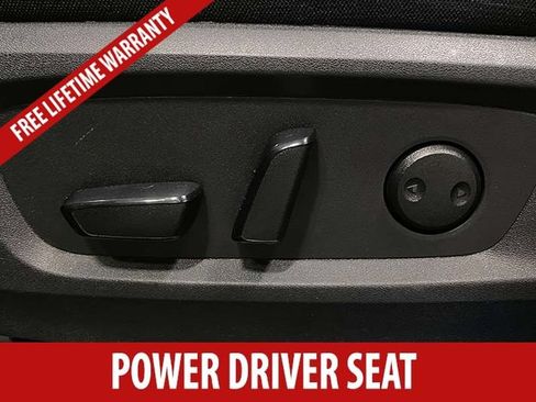 Used 2025 Nissan Pathfinder SV FWD image 9