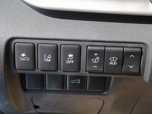 New 2026 Mitsubishi Eclipse Cross SEL image 23