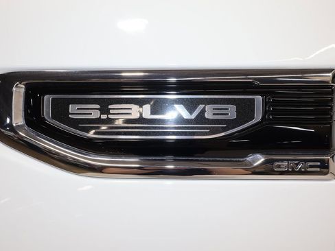 Used 2023 GMC Sierra 1500 SLT w/ SLT Premium Package image 36