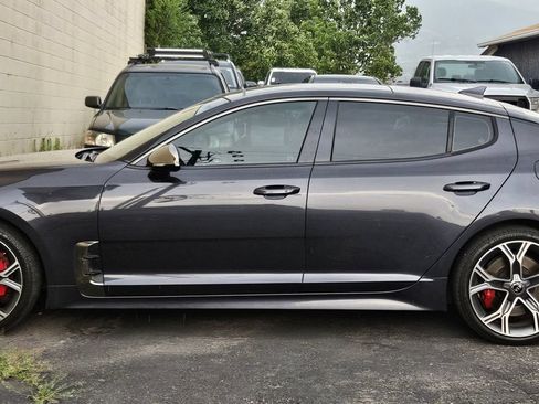 Used 2019 Kia Stinger GT2 RWD image 2