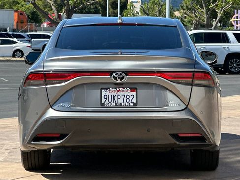 Used 2023 Toyota Mirai XLE w/ Advanced Technology Package image 5