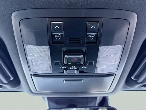 Used 2023 Lexus GX 460 Premium image 85