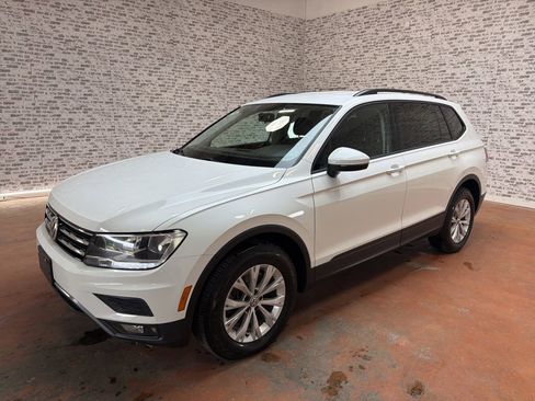 Used 2018 Volkswagen Tiguan S FWD image 3