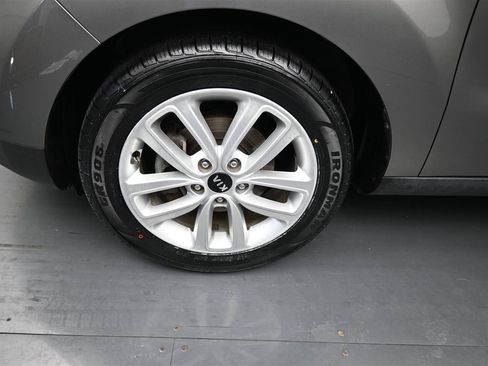 Used 2019 Kia Soul + FWD image 18