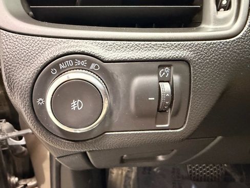 Used 2017 Buick Envision Premium image 23