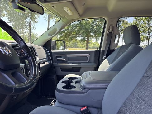 Used 2019 RAM 1500 Classic SLT w/ Luxury Group AWD/4WD image 36