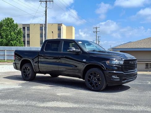 New 2026 RAM 1500 Laramie AWD/4WD image 23