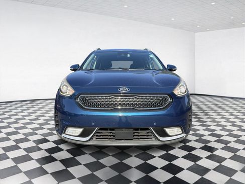 Used 2018 Kia Niro Touring FWD image 2