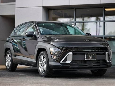 New 2026 Hyundai Kona SE image 1