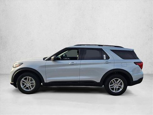 New 2026 Ford Explorer Active w/ Active Comfort Package RWD image 5