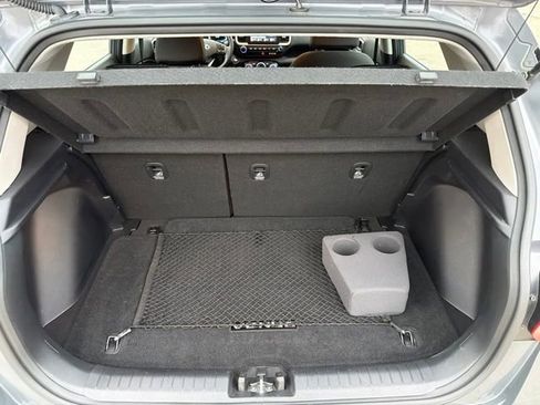 Used 2024 Hyundai Venue SEL FWD image 20