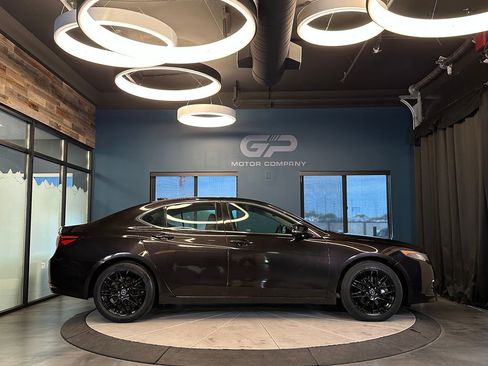 Used 2015 Acura TLX V6 w/ Technology Package FWD image 2