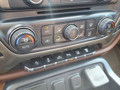 Used 2016 Chevrolet Silverado 2500 High Country w/ Duramax Plus Package image 21