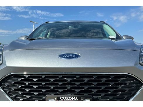 Used 2021 Ford Escape Titanium image 49