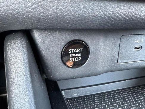 Certified 2026 Nissan Rogue SV FWD image 21