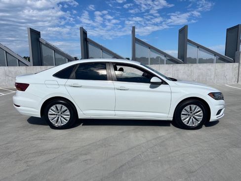 Used 2019 Volkswagen Jetta S w/ Driver Assistance Package FWD image 4