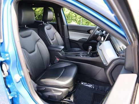 Used 2025 Jeep Compass Limited AWD/4WD image 27