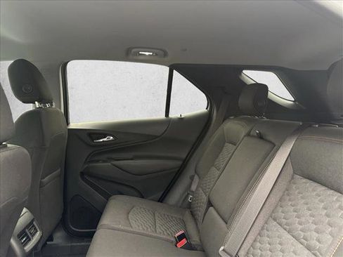 Used 2019 Chevrolet Equinox LT image 17