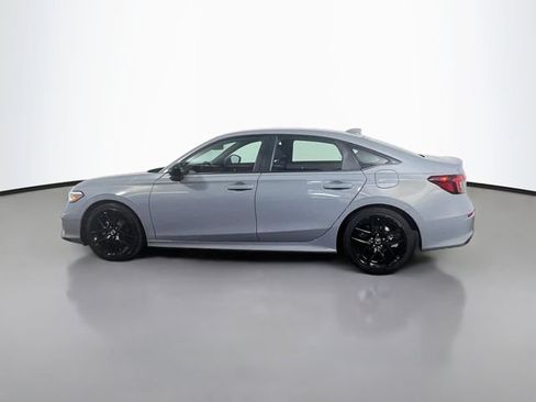 Used 2025 Honda Civic Sport image 6