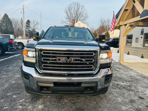Used 2018 GMC Sierra 2500 4x4 Crew Cab image 2
