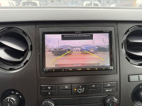 Used 2015 Ford F250 XL w/ Power Equipment Group image 20