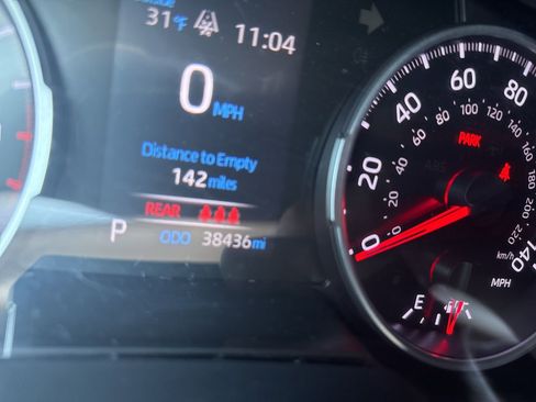 Used 2021 Toyota RAV4 XLE image 10