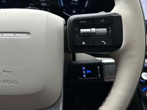 Used 2025 Hyundai Santa Fe Calligraphy image 8